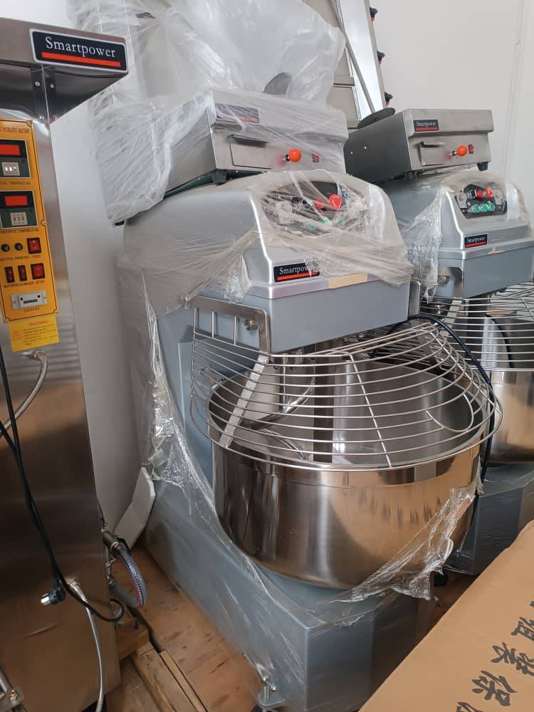 Distribution d’Équipements & Machines Industrielles